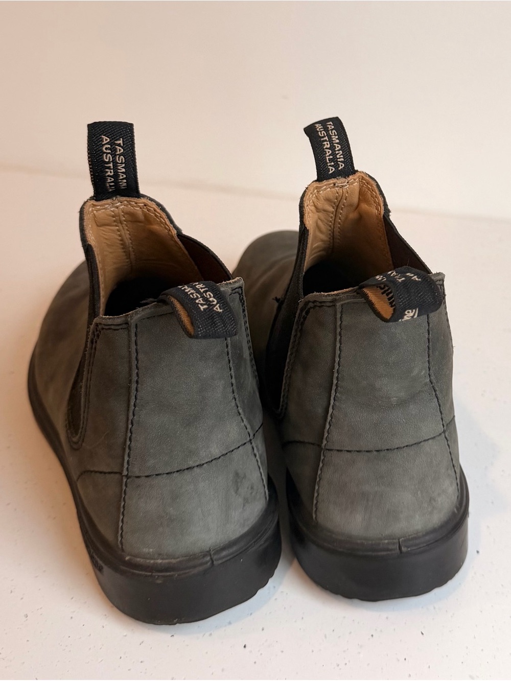 Authentic Blundstone Chelsea Boots-Ladies 4.5/Youth 3 - Picture 5 of 7